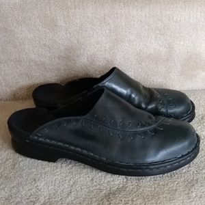 Clarks Leather Slip On Detailed Stitching Mules Clogs Shoes 8N Blue Green